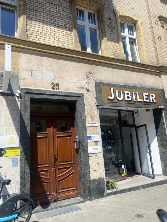 Przytulna Kawalerka Z Antresola Leilighet Katowice Eksteriør bilde